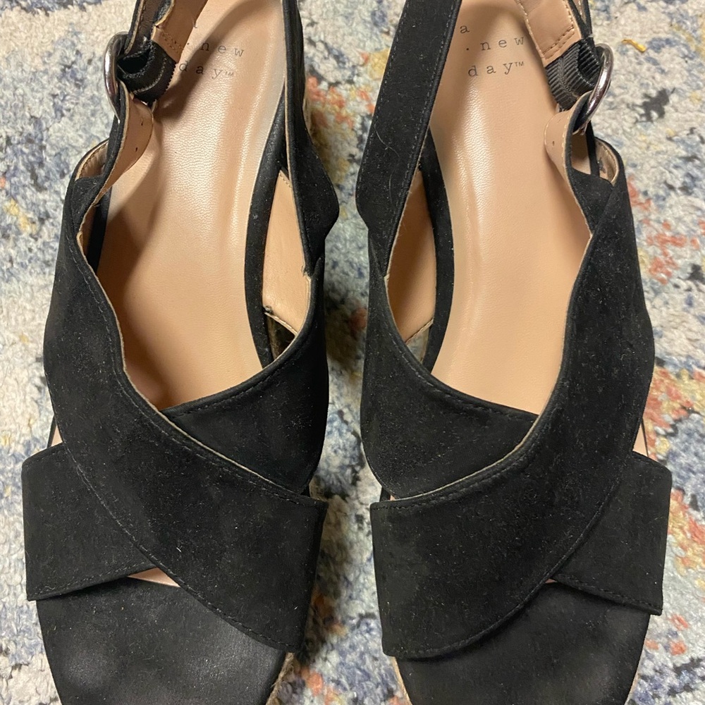 A New Day Women's Black Crisscross Sandals